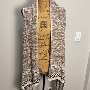 Carol Rose Brown and Cream Knit Shawl